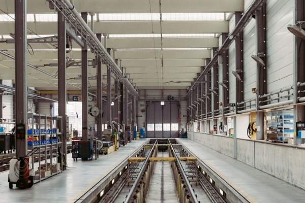 https://www.debbaut.solutions/wp-content/uploads/2018/08/manufacturing_plant_switzerland.jpg