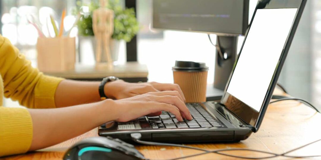 https://www.debbaut.solutions/wp-content/uploads/2020/10/2020_10_programming_writing_software_programs-1080x540.jpg