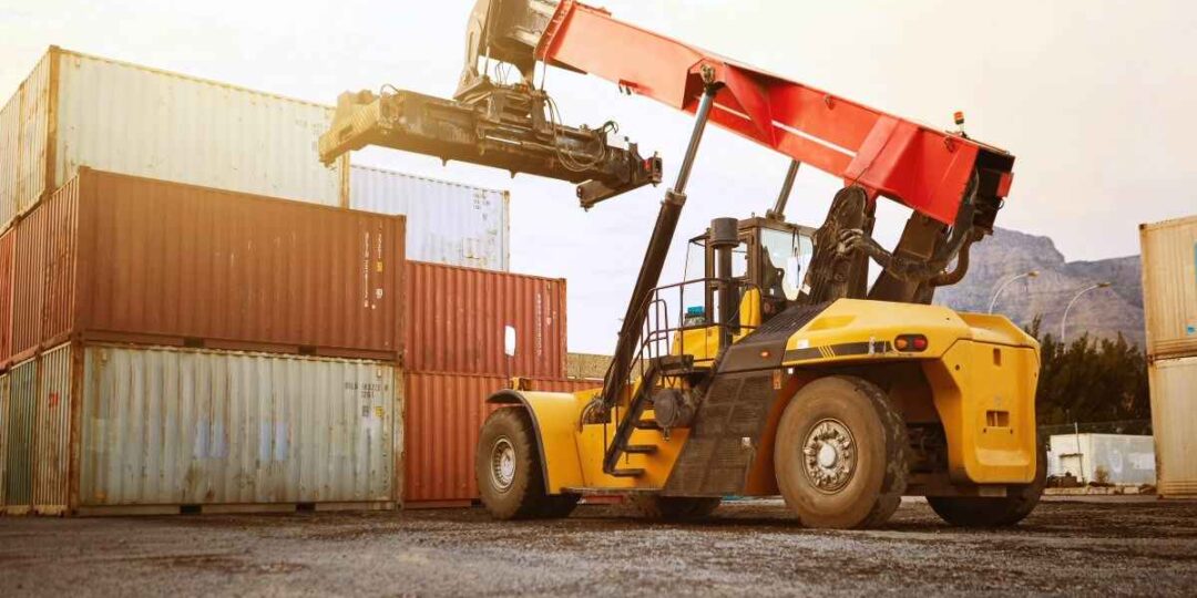 https://www.debbaut.solutions/wp-content/uploads/2023/06/2023_transport_containers-1080x540.jpg